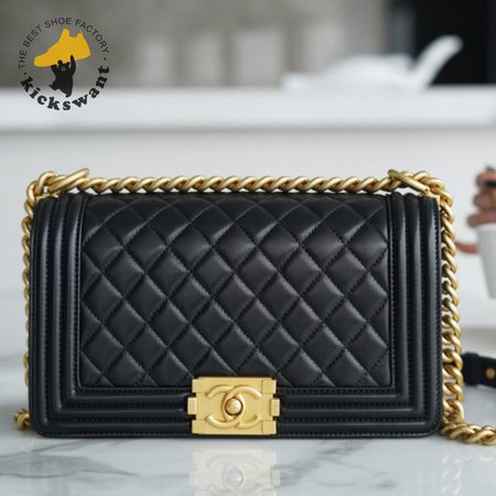 Chanel Boy Flap Quilted Lambskin Gold-tone Medium Black