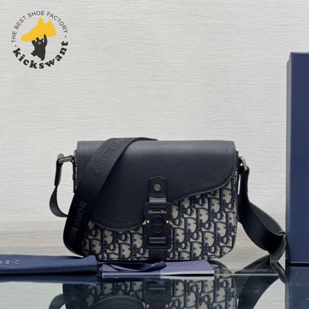 Dior Essentials Saddle A5 Pouch