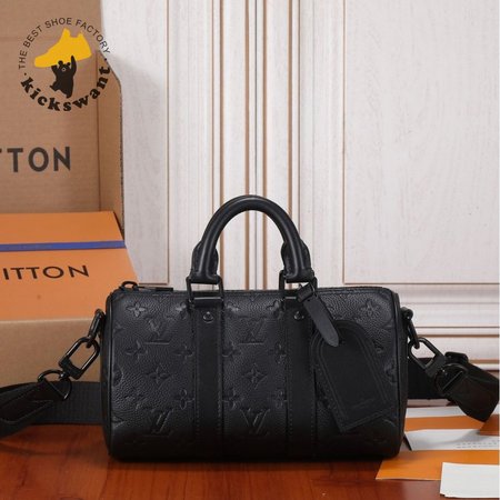 Keepall Bandouliere 25 Monogram Embossed Black