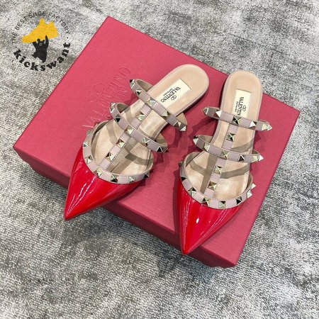 Valentino Rockstud Rockstud Patent Leather Sandal