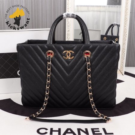 Chanel 6810