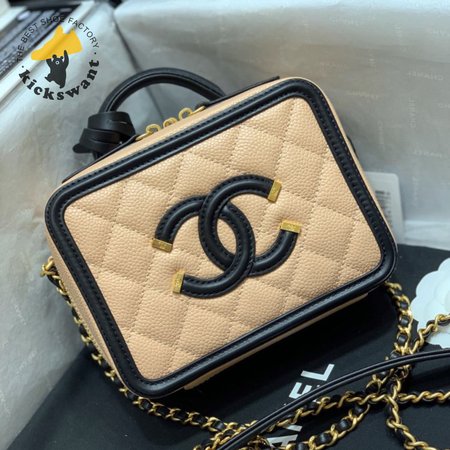 Chanel CC Filigree Vanity Case Quilted Diamond Large Beige/Black